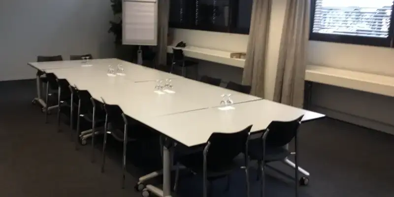 Sitzungszimmer klein im 2.OG.